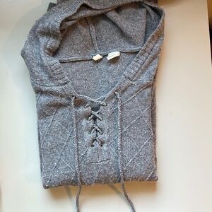 MOTH Anthropologie Charcoal Gray Wool Blend Size XS Hooded Sweater